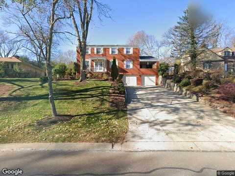 Woodland, PITTSBURGH, PA 15228