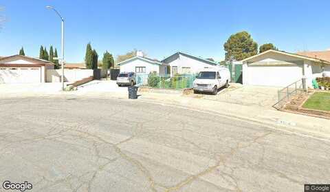 Avenue K13, LANCASTER, CA 93536