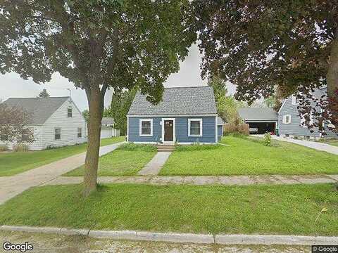 8Th, WEST BEND, WI 53090