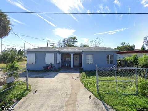 9Th, RIVIERA BEACH, FL 33404