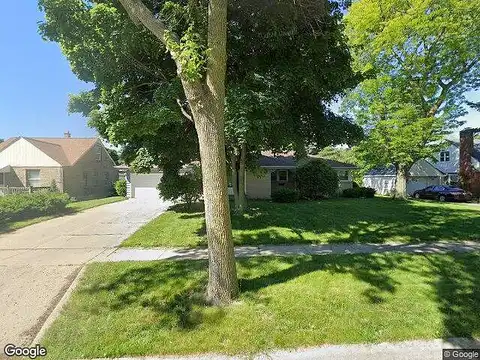 Lincoln Creek, MILWAUKEE, WI 53218