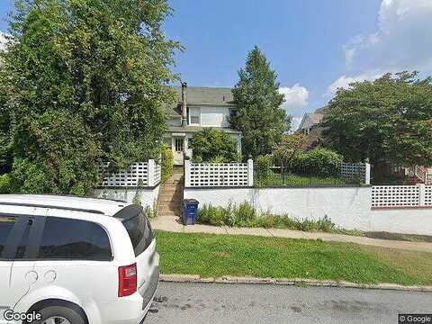 Parkway, COATESVILLE, PA 19320