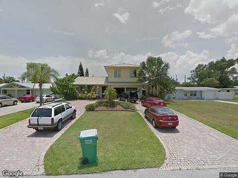 Broad, DAYTONA BEACH, FL 32118