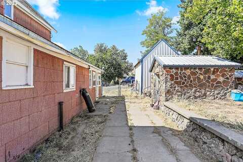 4Th, DUFUR, OR 97021