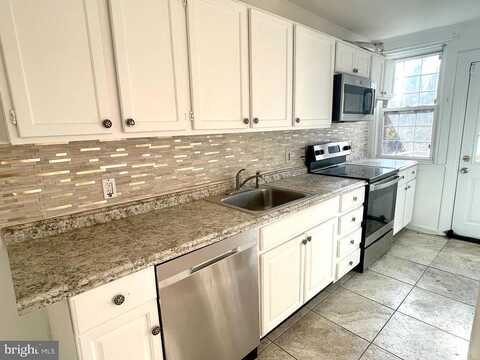 Springton, UPPER DARBY, PA 19082