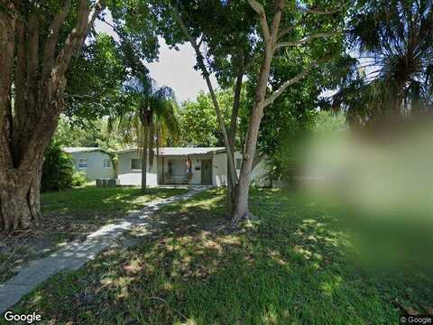 39Th, SAINT PETERSBURG, FL 33703