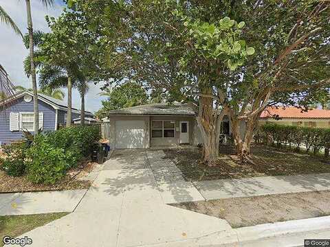 Wellesley, Lake Worth, FL 33460