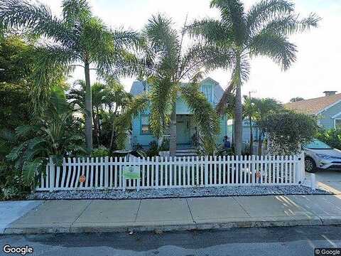 Palmway, Lake Worth, FL 33460