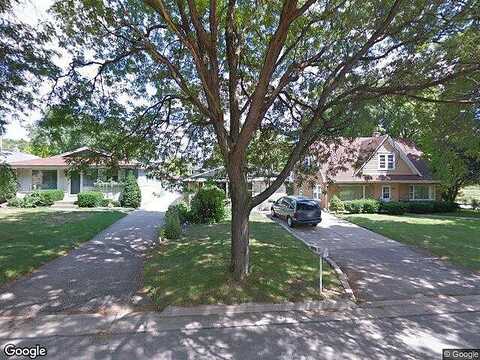 114Th, MILWAUKEE, WI 53226