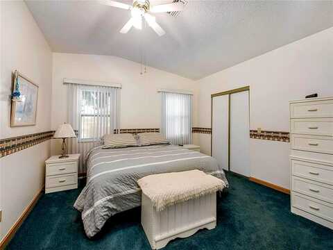 Boone, LADY LAKE, FL 32159