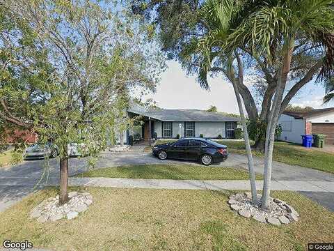 15Th, PEMBROKE PINES, FL 33026