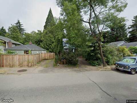 35Th, SEATTLE, WA 98125