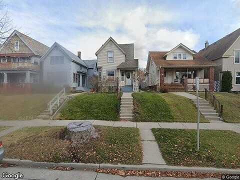 Newhall, MILWAUKEE, WI 53211