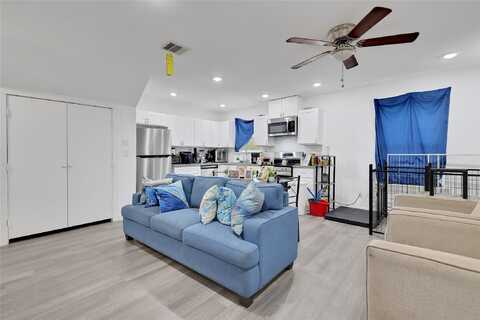 Madera, HOUSTON, TX 77078