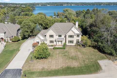 Crooked Creek, PEWAUKEE, WI 53072