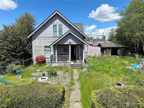 4Th, PUYALLUP, WA 98371