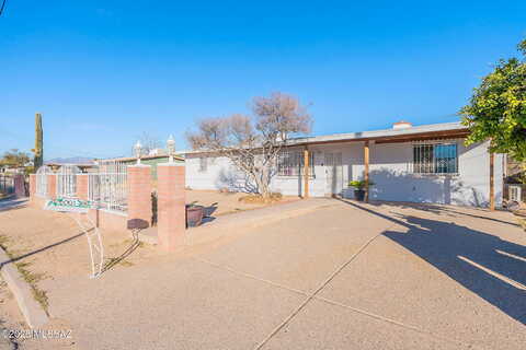 Euclid, TUCSON, AZ 85706