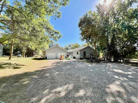 Country Oak, FERGUS FALLS, MN 56537