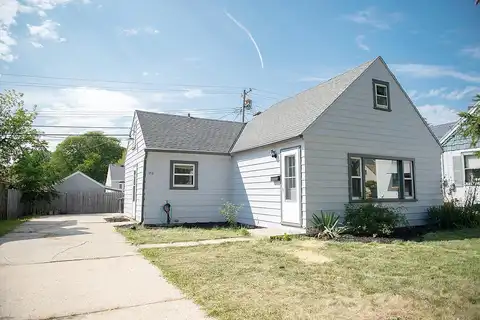 109Th, MILWAUKEE, WI 53214