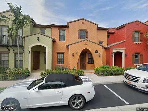 Capistrano, NAPLES, FL 34113