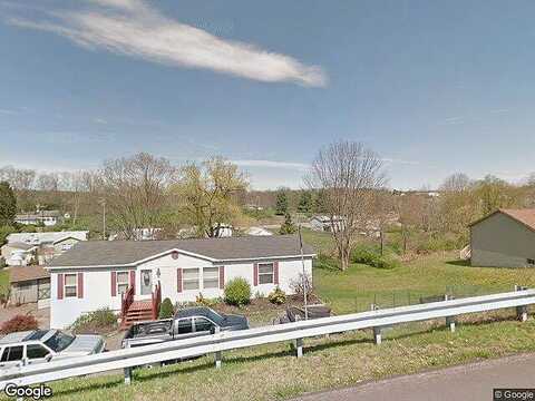 Terrace, SHAVERTOWN, PA 18708