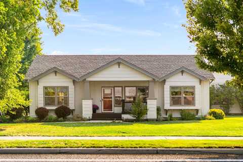 Ivy, REDMOND, OR 97756