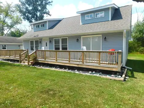 Rosebud, TWIN LAKES, WI 53181