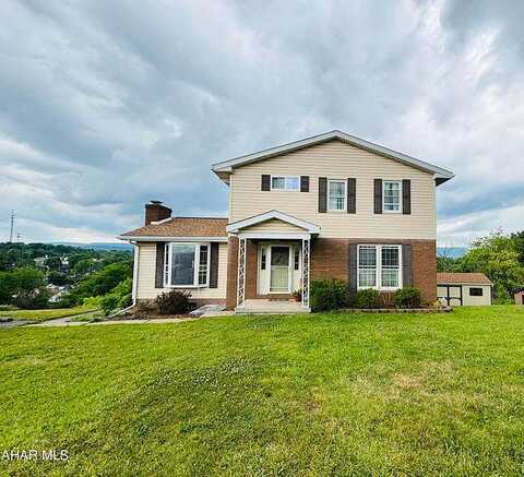 E Logan Ave, Altoona, PA 16602