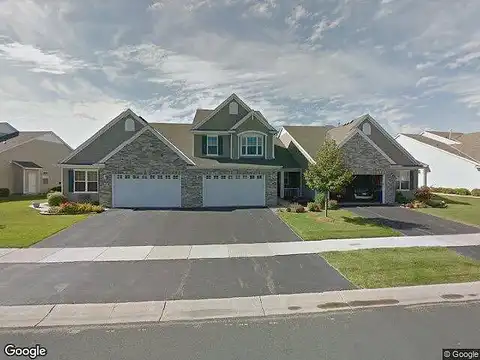 Alvarado Ln N, Maple Grove, MN 55311