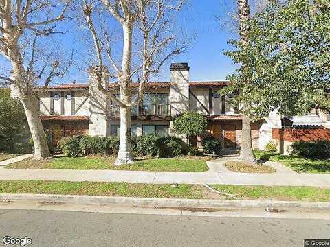 Balboa Blvd, Lake Balboa, CA 91406