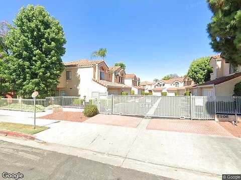 Etiwanda Ave, Tarzana, CA 91356