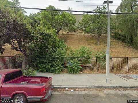 Benner St, Los Angeles, CA 90042