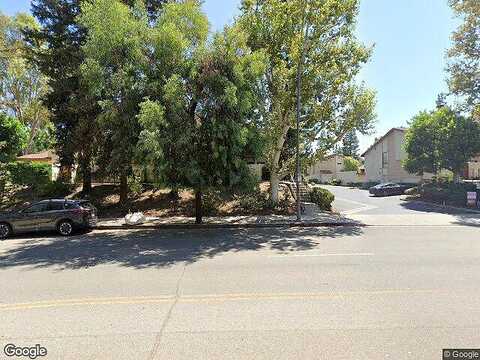 Owensmouth Ave, Woodland Hills, CA 91367