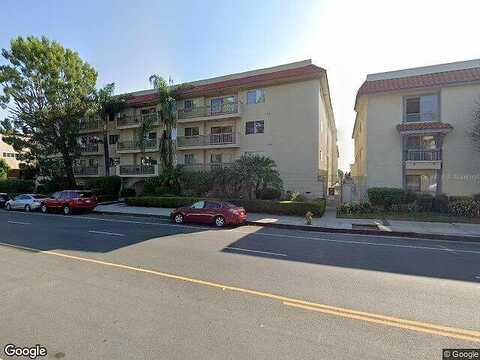 Lindley Ave, Encino, CA 91316