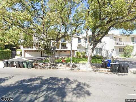 Mchenry Rd, Glendale, CA 91206