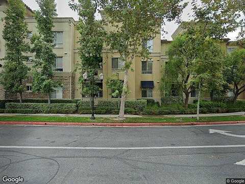 Town Center Dr, Valencia, CA 91355