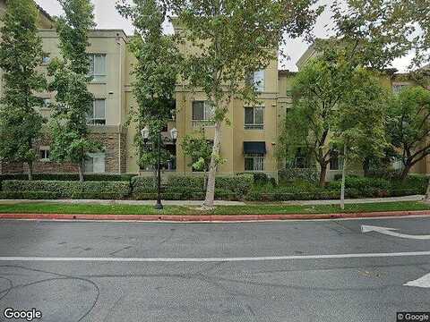 Town Center Dr, Valencia, CA 91355