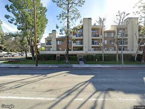 Burbank Blvd, Woodland Hills, CA 91367