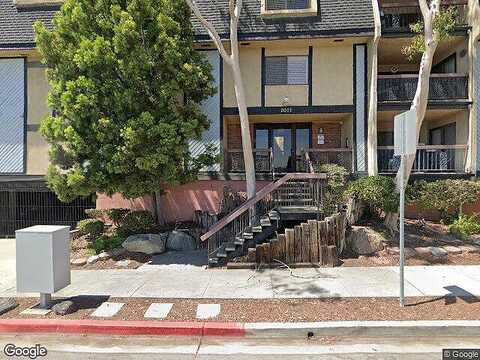 Freeman Ave, Signal Hill, CA 90755