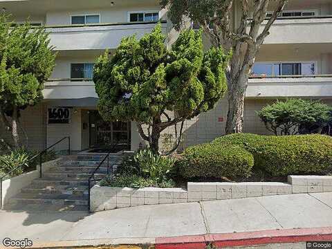 Ardmore Ave, Hermosa Beach, CA 90254