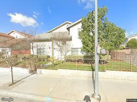 Hubbard St, Sylmar, CA 91342