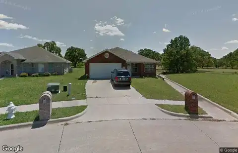 Mitchell Cir, Terrell, TX 75160