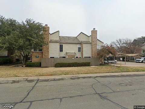 Bert Dr, Arlington, TX 76012