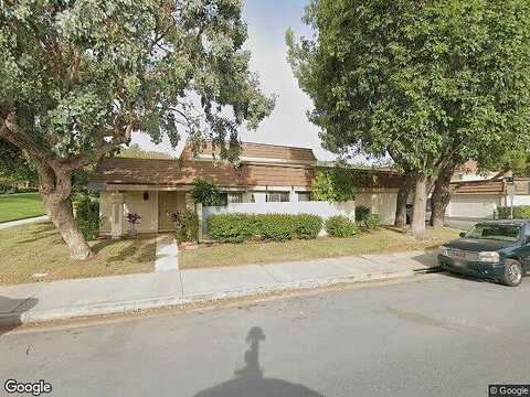 Larwin Ave, Chatsworth, CA 91311