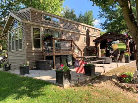 Sunrise Court, Edgerton, WI 53534