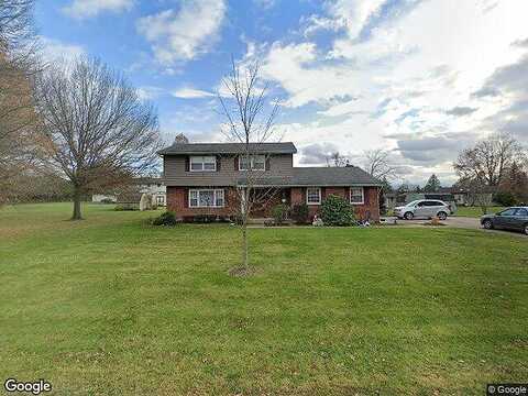 Maple St, Bloomsburg, PA 17815