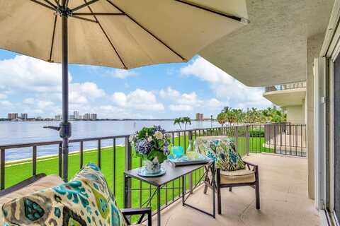 Lake Shore Drive, Lake Park, FL 33403