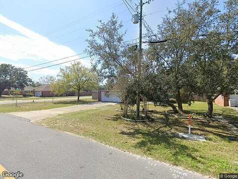 Chenier Dr, Gulf Breeze, FL 32563