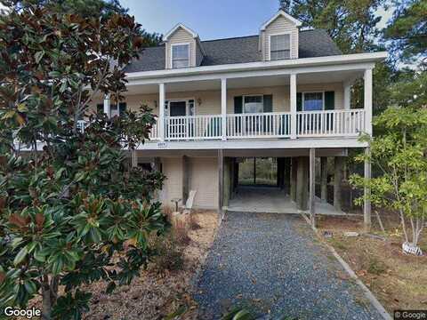 Bradley Ln, Chincoteague Island, VA 23336