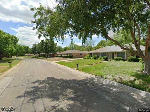 Wellington Dr, Denton, TX 76209